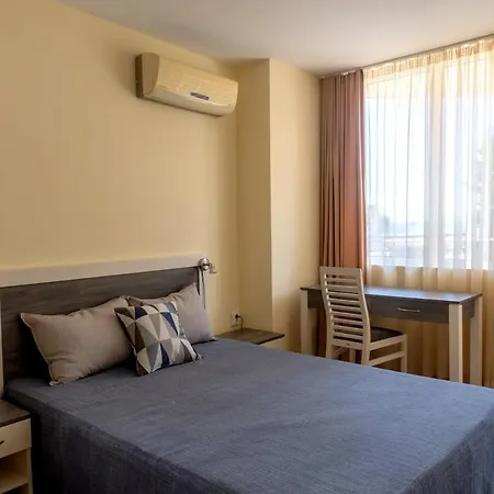 Apartament White Sands Beachfront Getaway In Aurelia - Sea View & Direct Access Burgas City