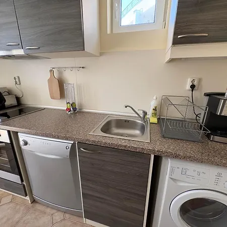 White Sands Beachfront Getaway In Aurelia - Sea View & Direct Access Burgas City