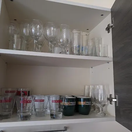 White Sands Beachfront Getaway In Aurelia - Sea View & Direct Access בורגאס