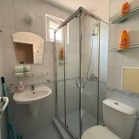 White Sands Beachfront Getaway In Aurelia - Sea View & Direct Access