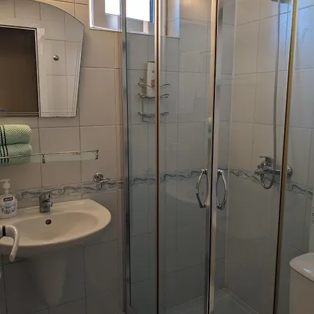White Sands Beachfront Getaway In Aurelia - Sea View & Direct Access
